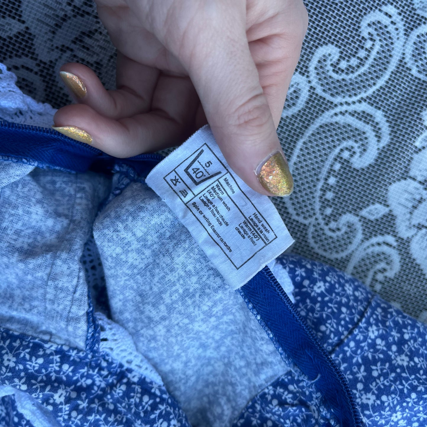 70S AUTHENTIC LAURA ASHLEY BLUE FLORAL N LACE PRAIRIE DRESS